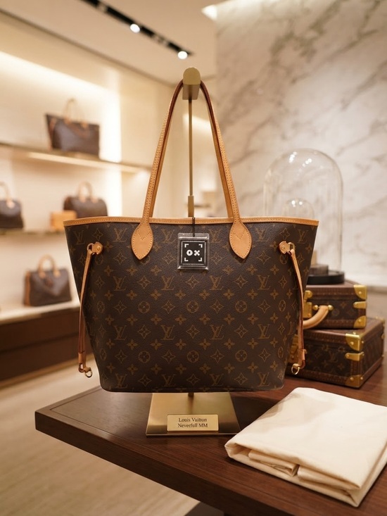 Louis Vuitton Handbags - Louis Vuitton Monogram Neverfull MM Tote Bag Brown Vachetta Leather Authentic